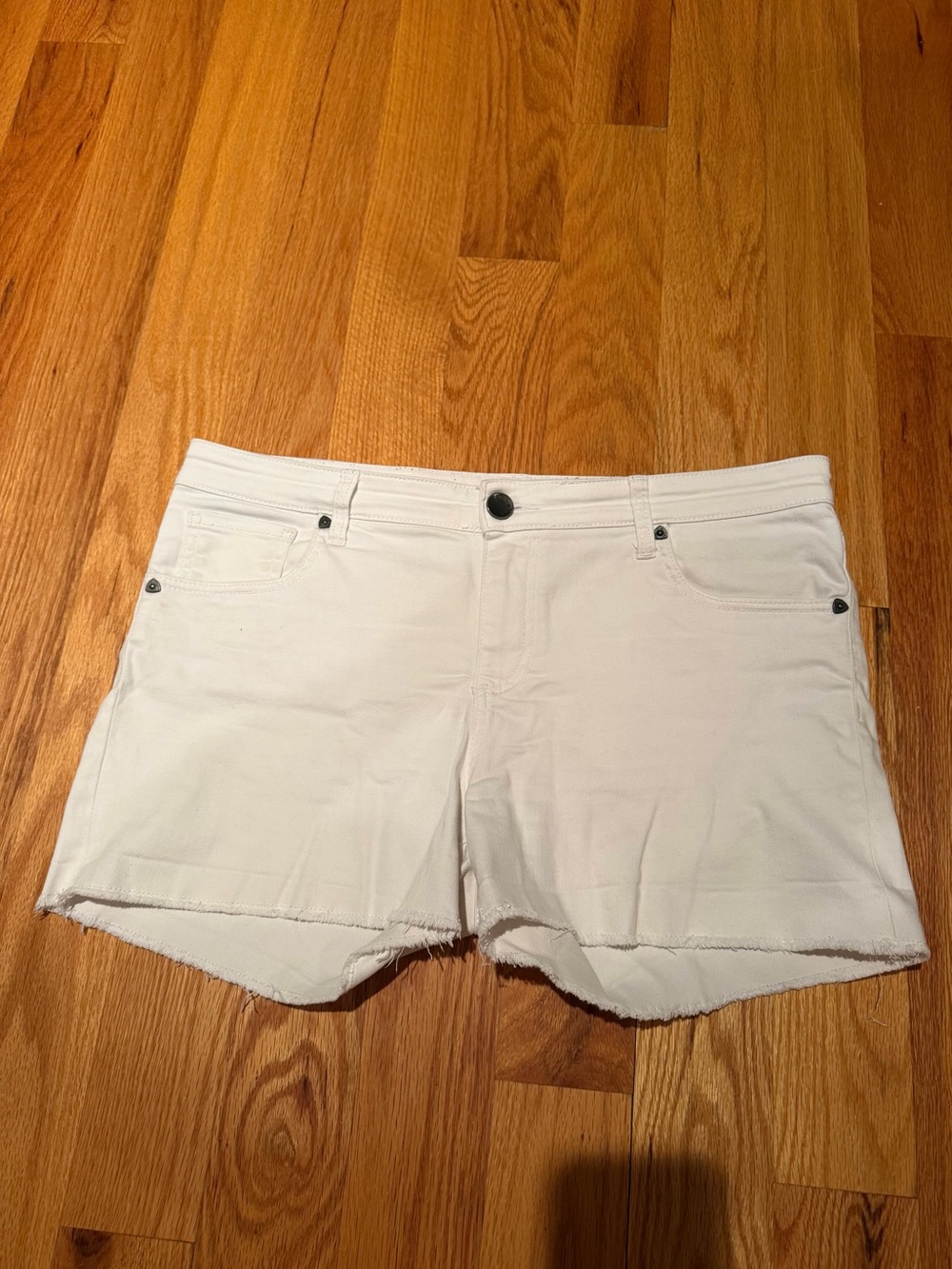 Kut from the Kloth Gidget White Denim Cutoff Shorts - size 12